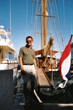 Foto vor einer Luxuxjacht im Hafen von St. Tropez
